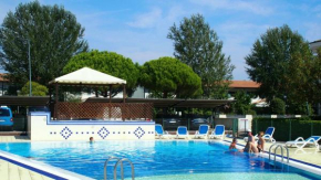 Cozy flat with swimming pool - Beahost